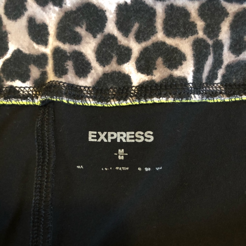 Express Cheetah Print Capris - Picture 5 of 6